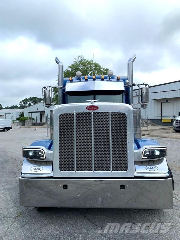 Peterbilt 389 Prime Movers