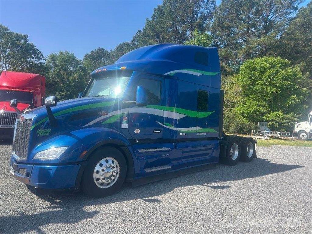 Peterbilt 579 Prime Movers