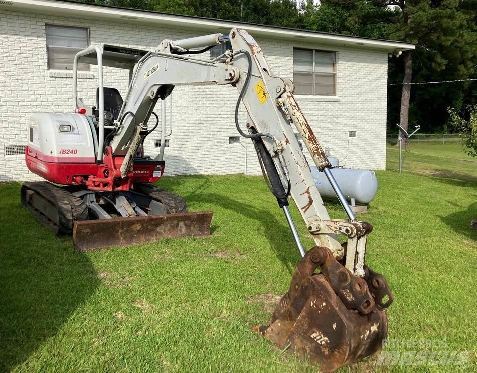 Takeuchi TB240 Mini excavators  7t - 12t