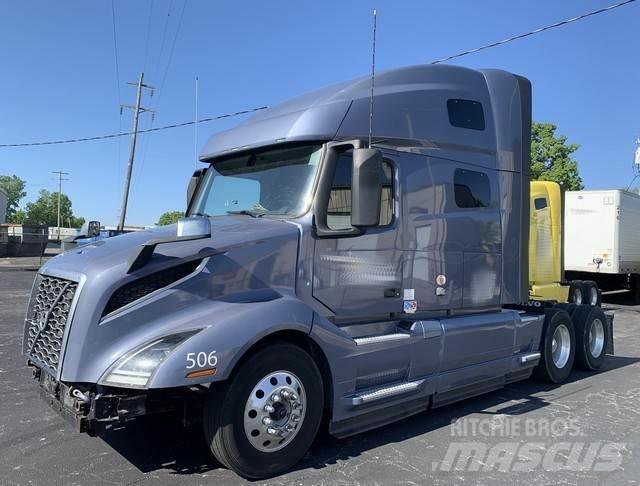 Volvo VNL 760 Prime Movers