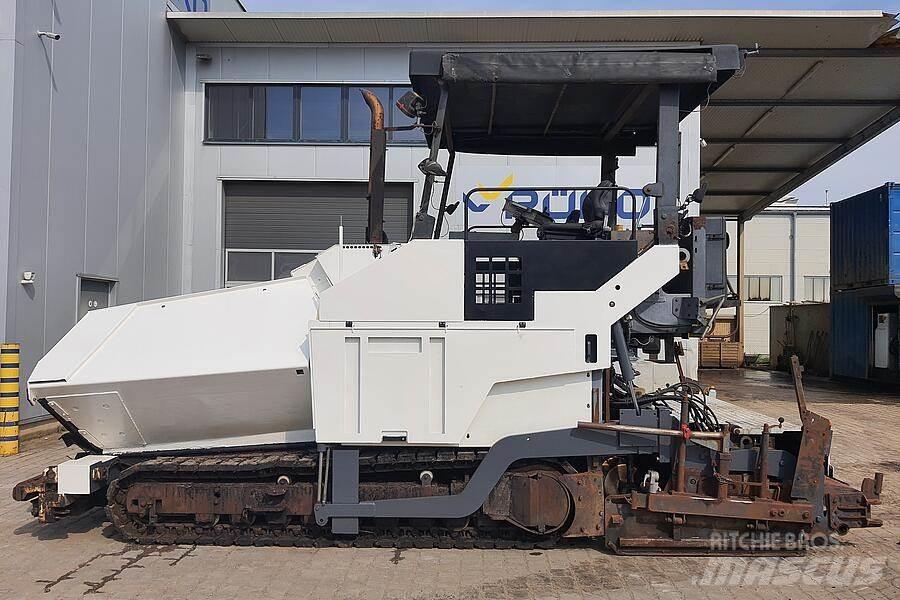Volvo 8820 Asphalt pavers