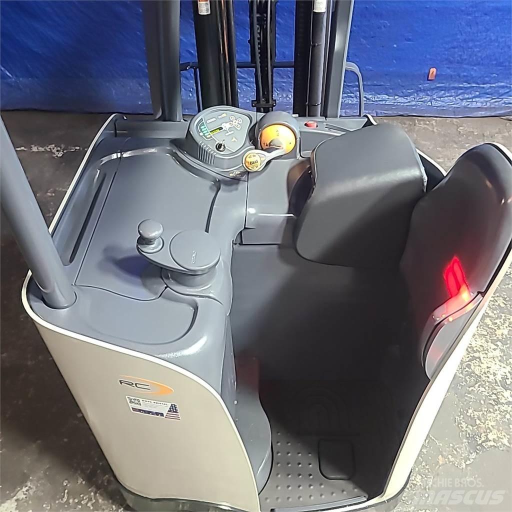 Crown RC5530-30 Electric forklift trucks