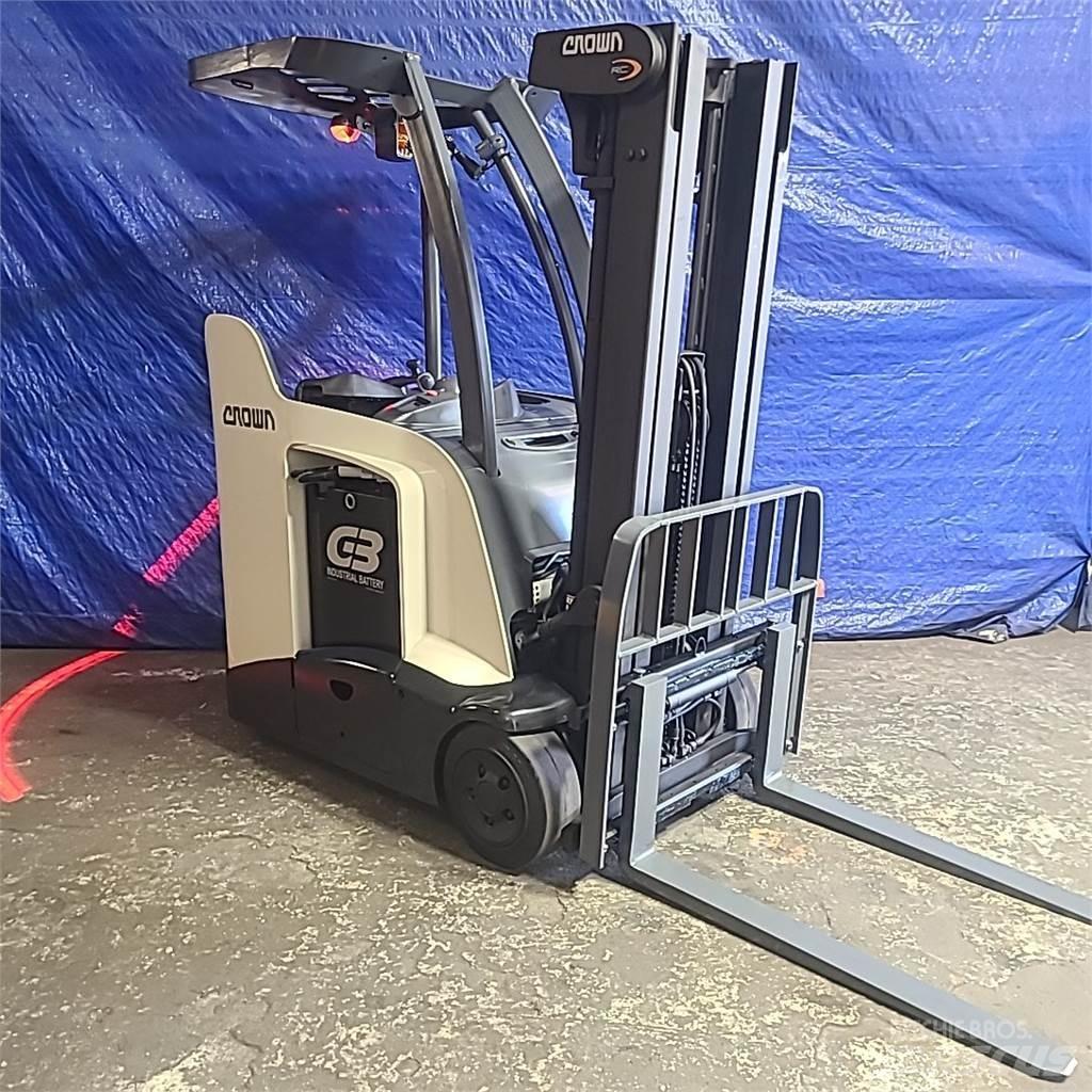 Crown RC5530-30 Electric forklift trucks