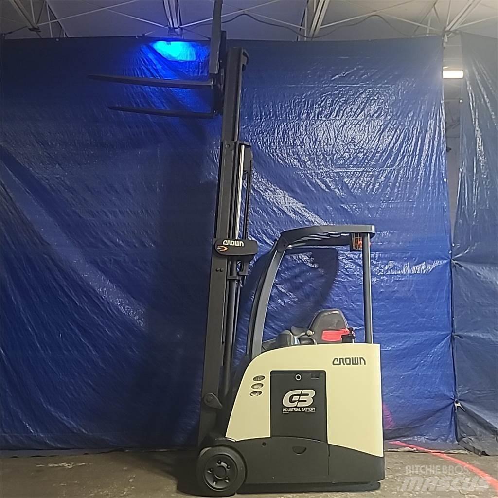 Crown RC5530-30 Electric forklift trucks