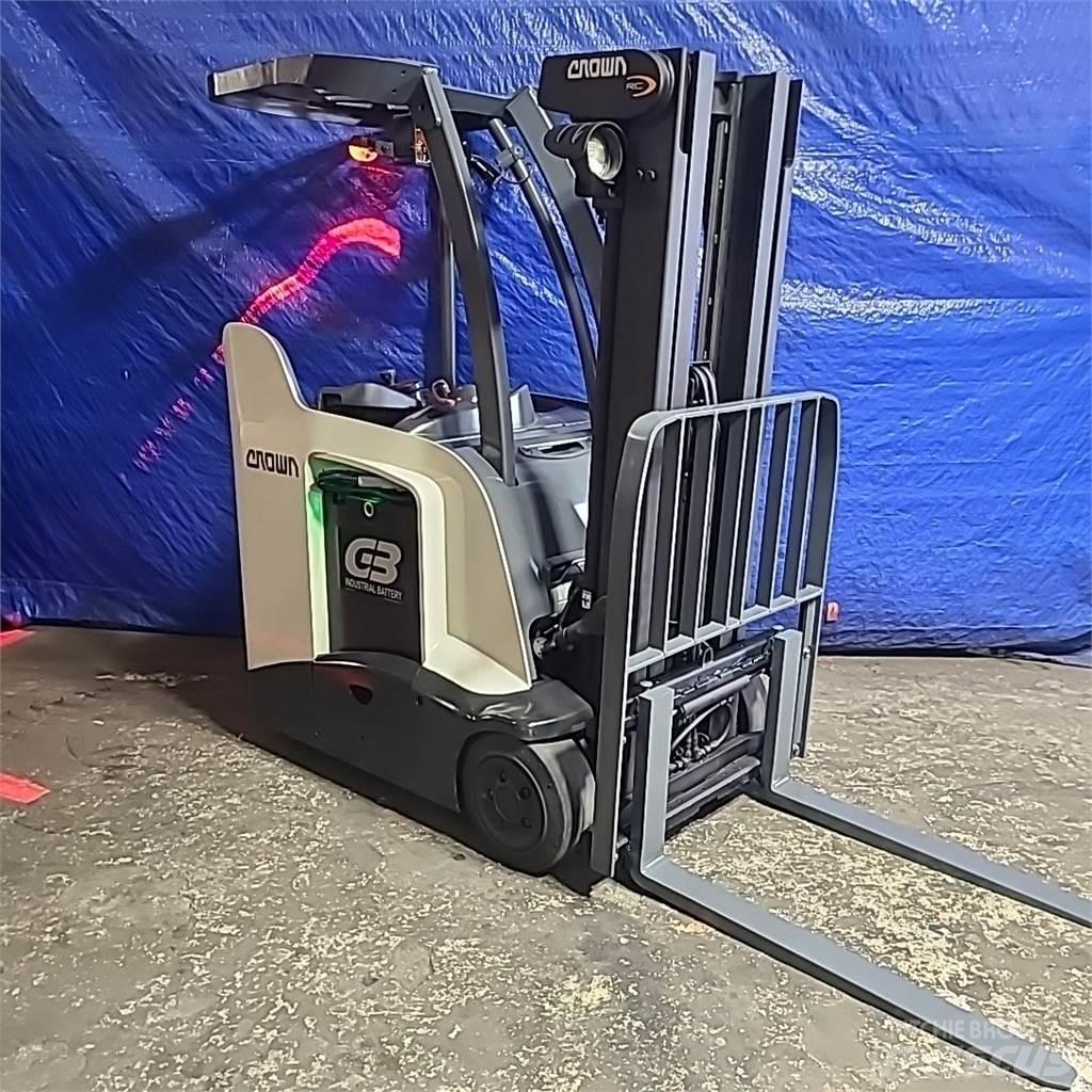 Crown RC5535-30 Electric forklift trucks