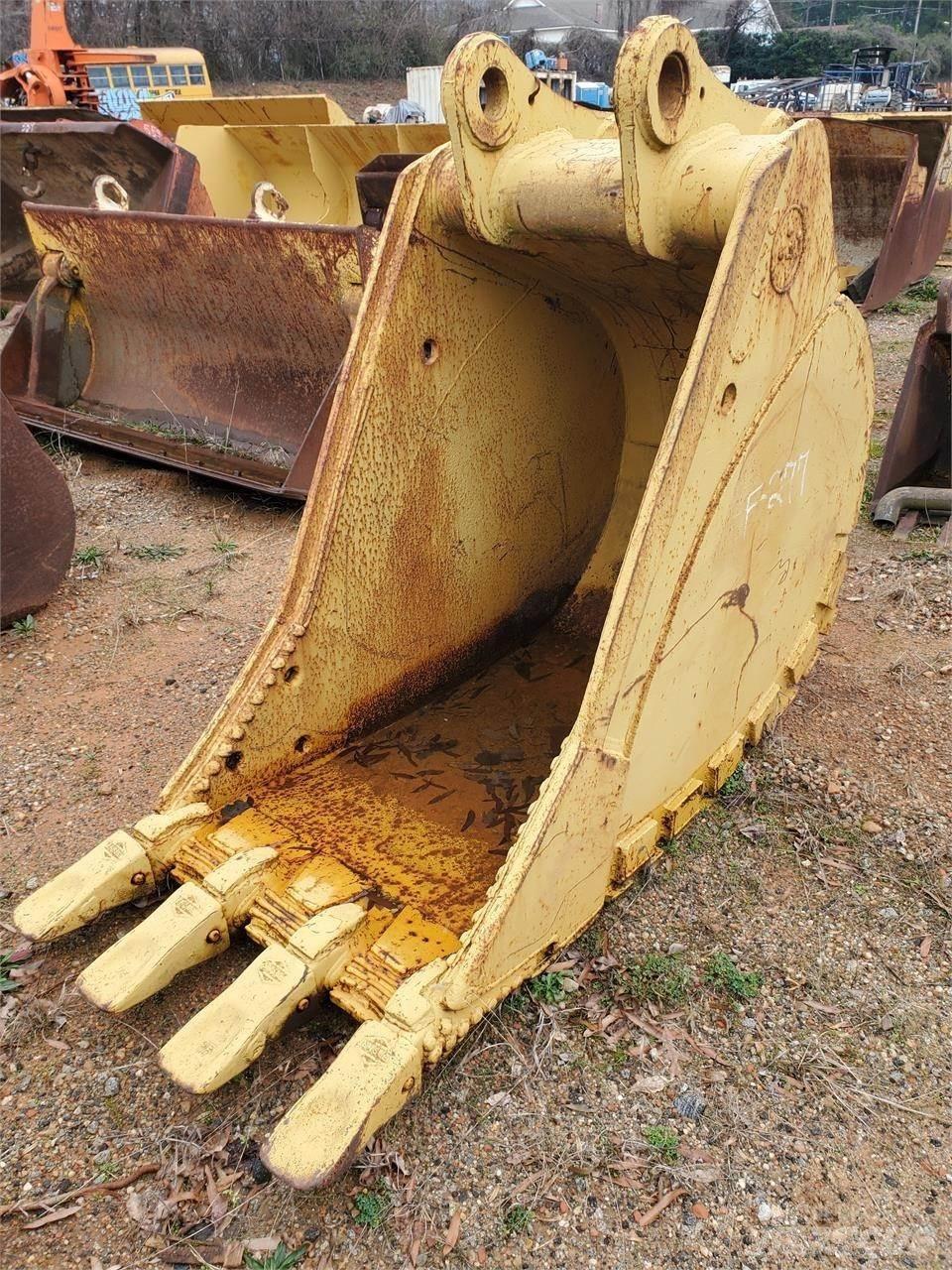CAT 320 Buckets