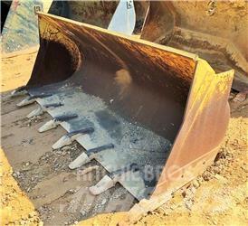 CAT  914G Buckets