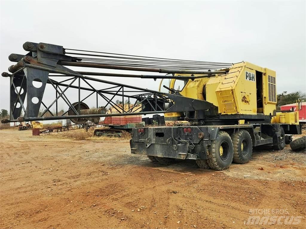 P&H 650 Truck mounted cranes