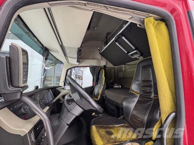 Volvo FH16 Prime Movers