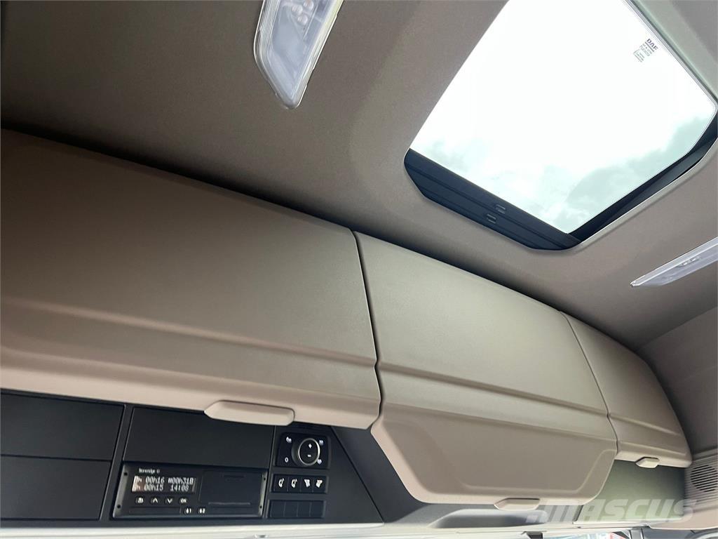 DAF XF480 FAS 6x2 Box trucks