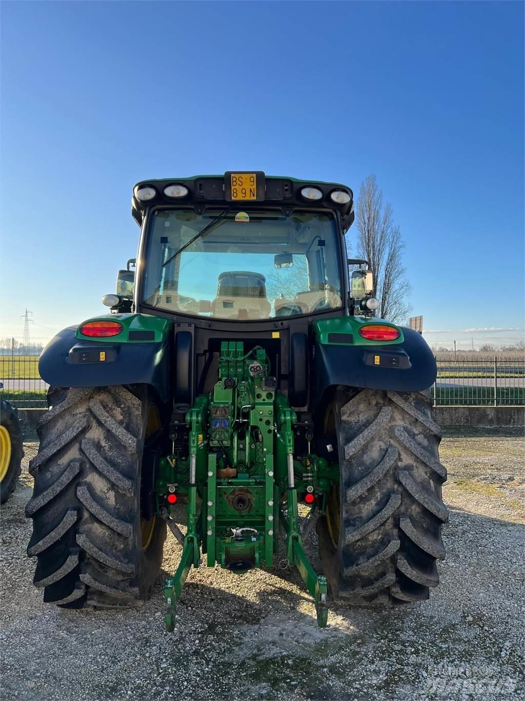 John Deere 6110 R Tractors