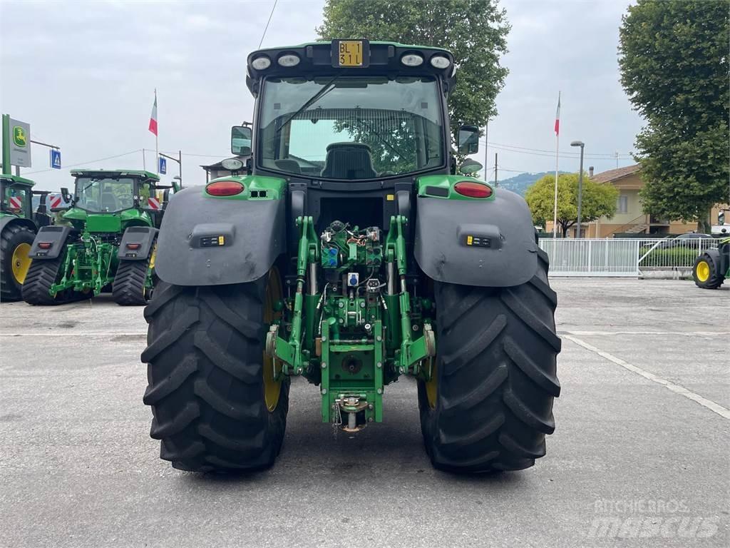 John Deere 6210 R Tractors