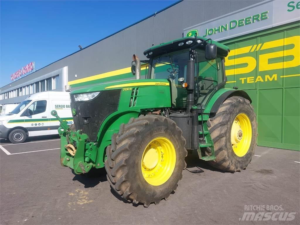 John Deere 7230 R Tractors