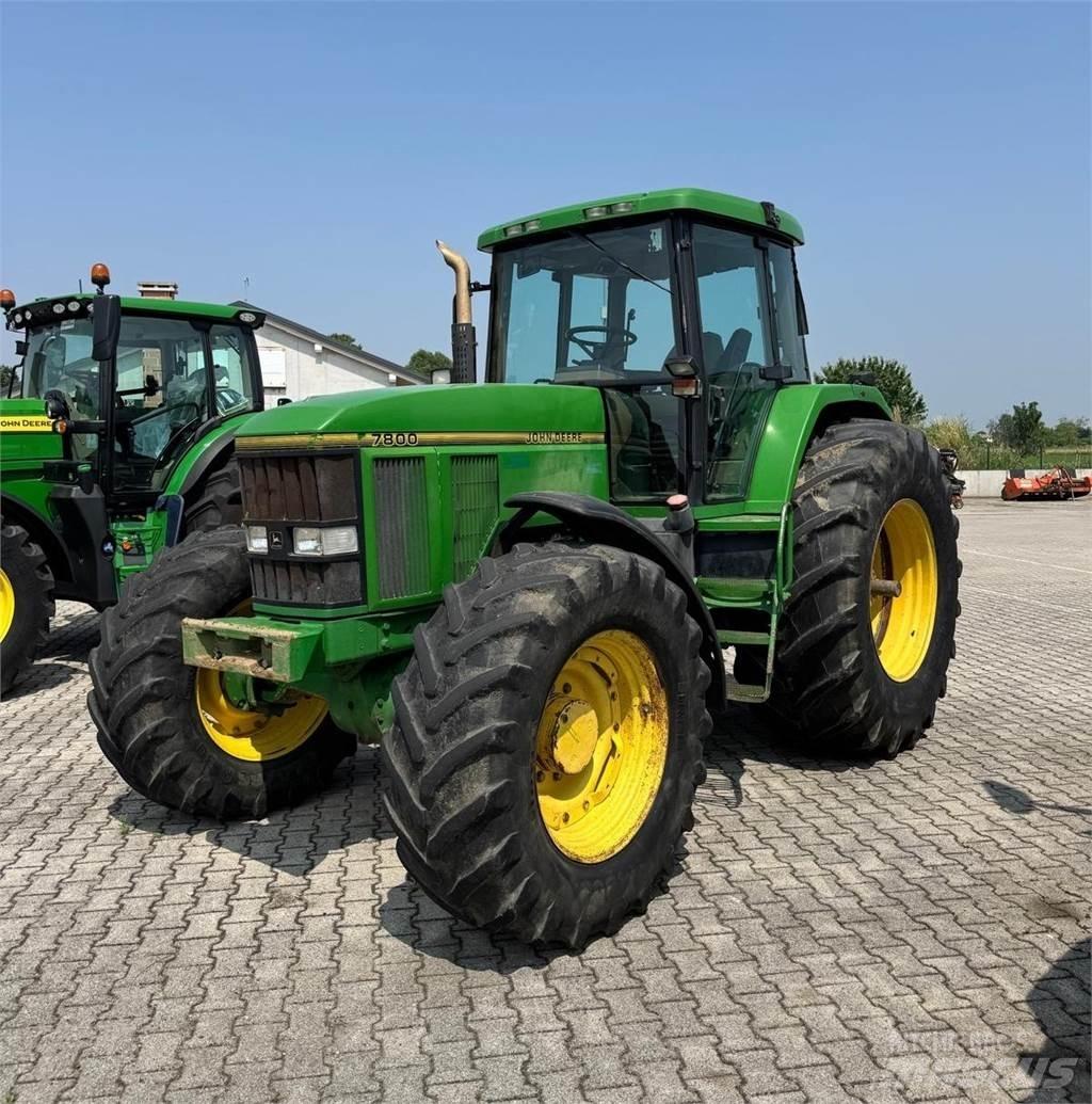 John Deere 7800 Tractors