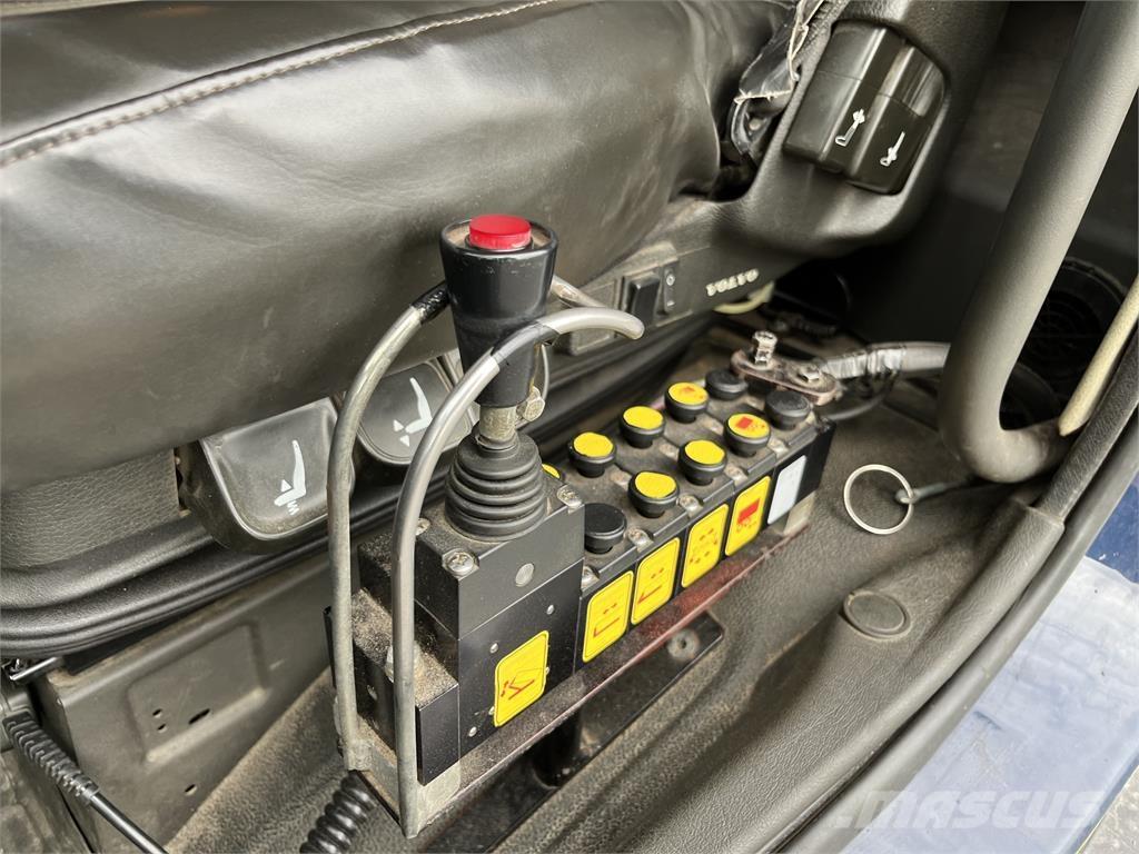 Volvo FM Hook lift trucks