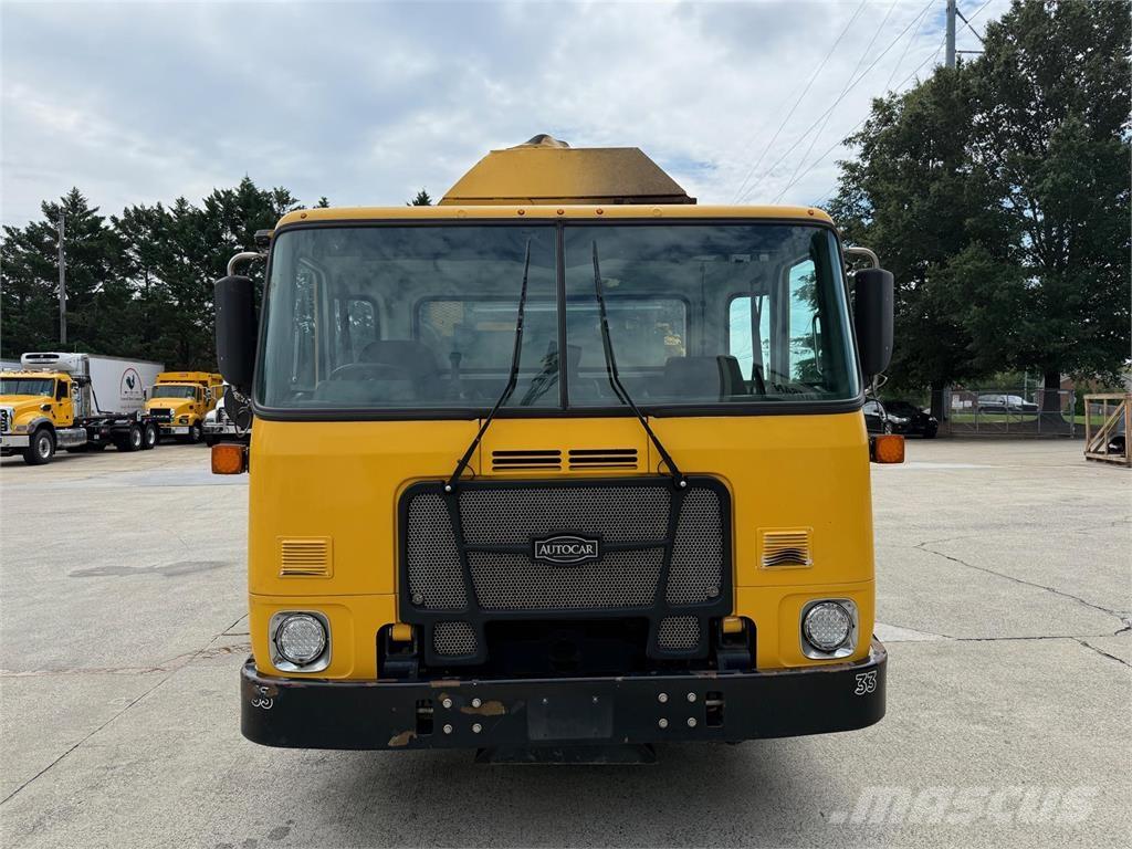  AUT XPEDITOR Other trucks