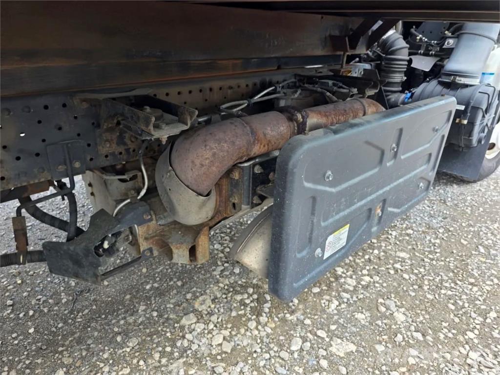 Chevrolet 4500 Box trucks