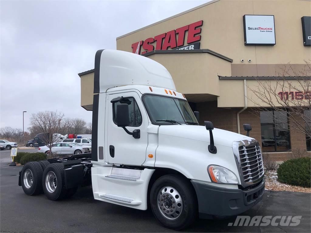 Freightliner Cascadia Prime Movers