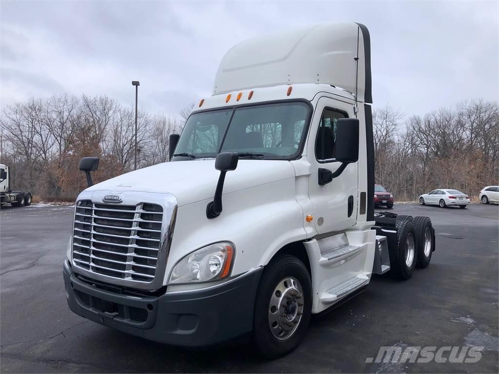 Freightliner Cascadia Prime Movers