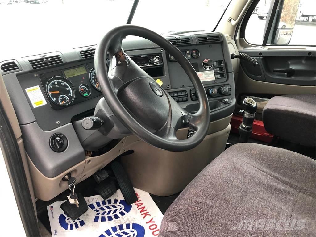 Freightliner Cascadia Prime Movers