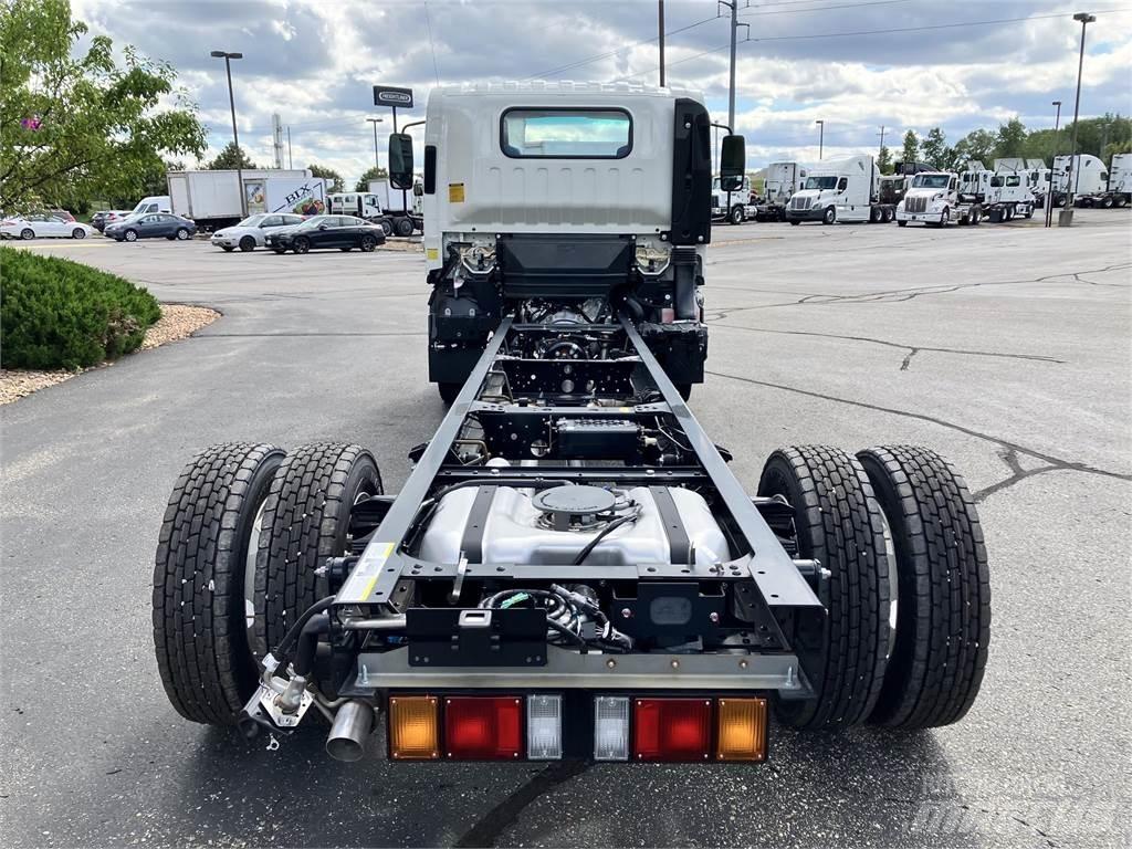 Isuzu NRR Chassis Cab trucks
