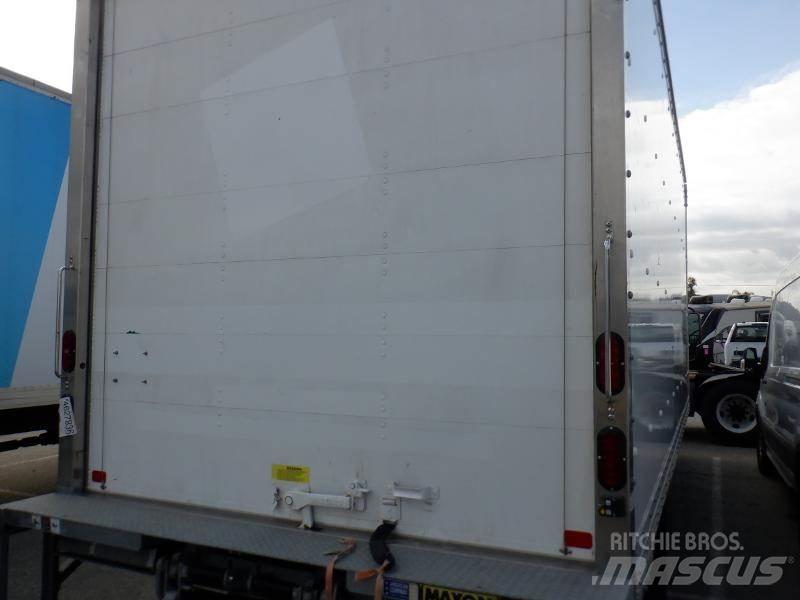 Isuzu NRR Box trucks