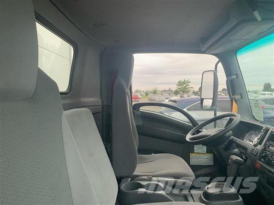 Isuzu NRR Box trucks