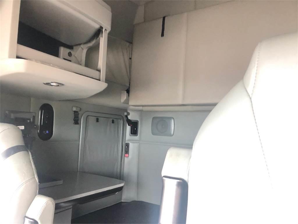 Kenworth T680 Prime Movers