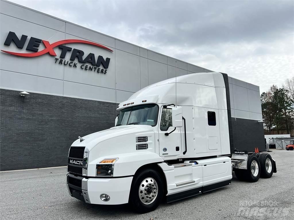 Mack AN64T Prime Movers