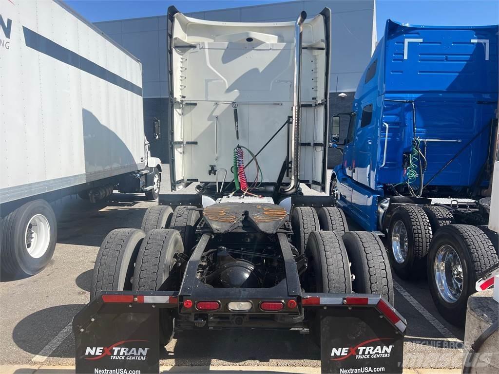 Mack AN64T Prime Movers