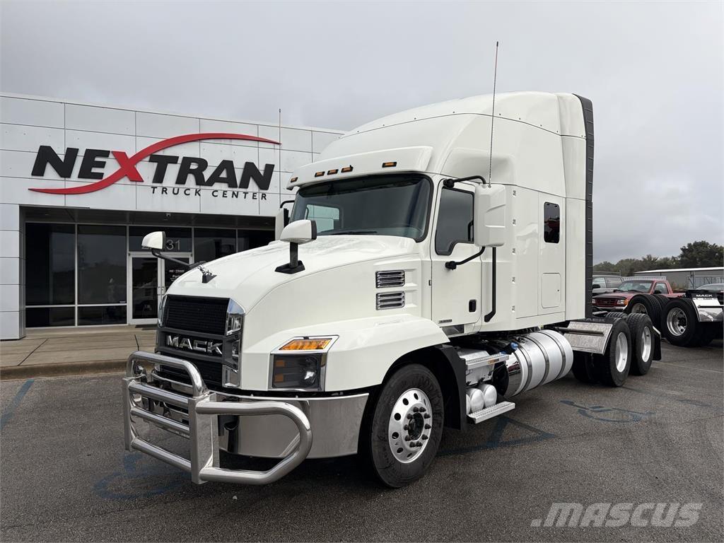 Mack AN64T Prime Movers