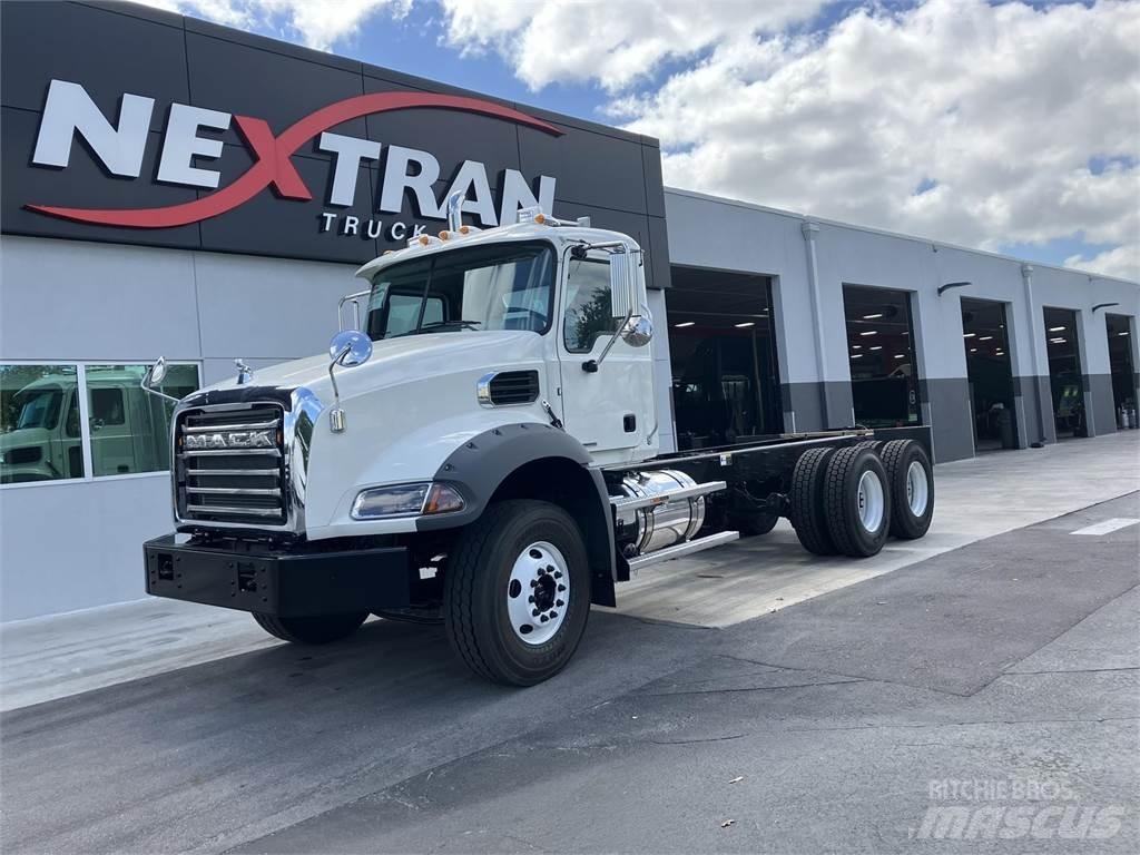 Mack GR64BRX Chassis Cab trucks