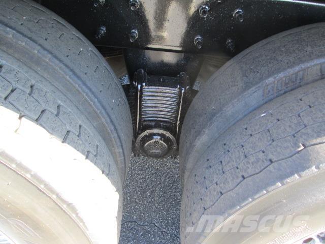 Mack GR64F Tipper trucks