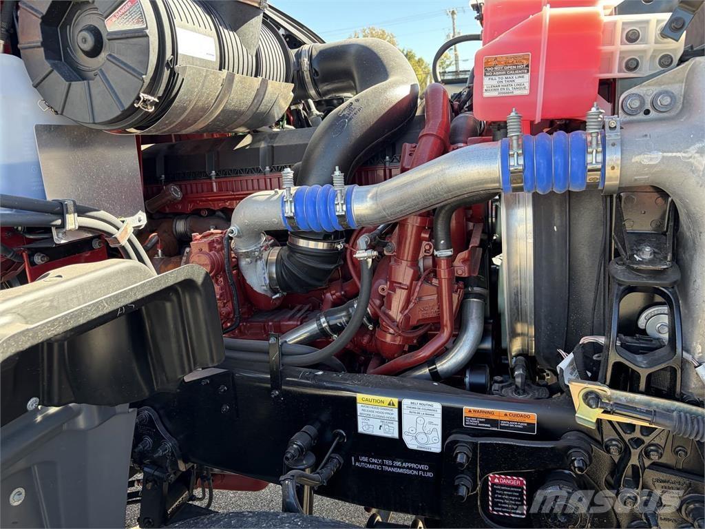 Mack GR64FR Concrete trucks