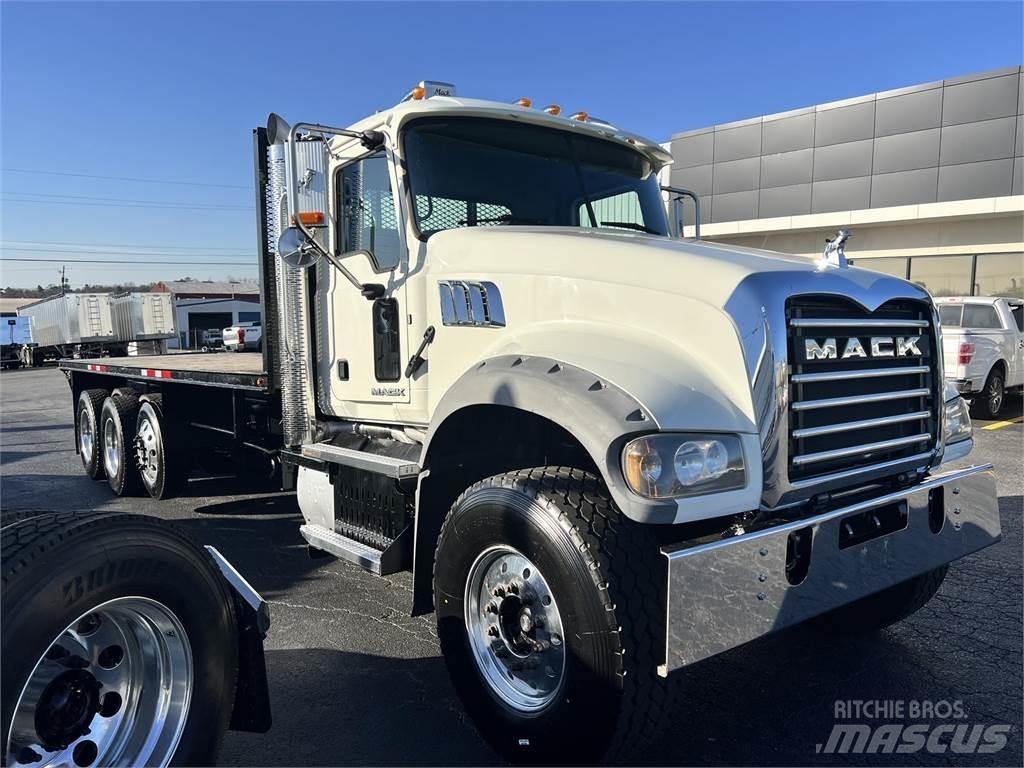 Mack GU713 Other trucks