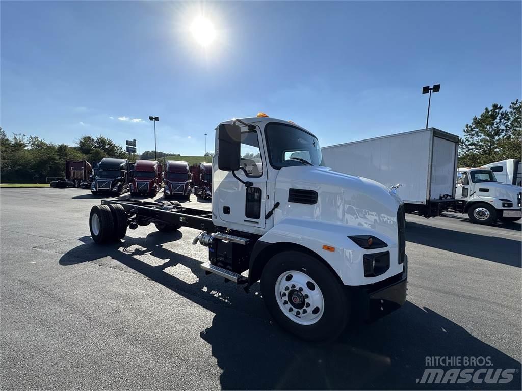 Mack MD6 42R Other trucks