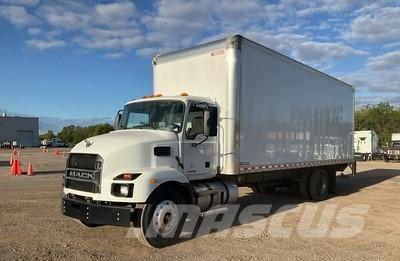 Mack MD642 Box trucks