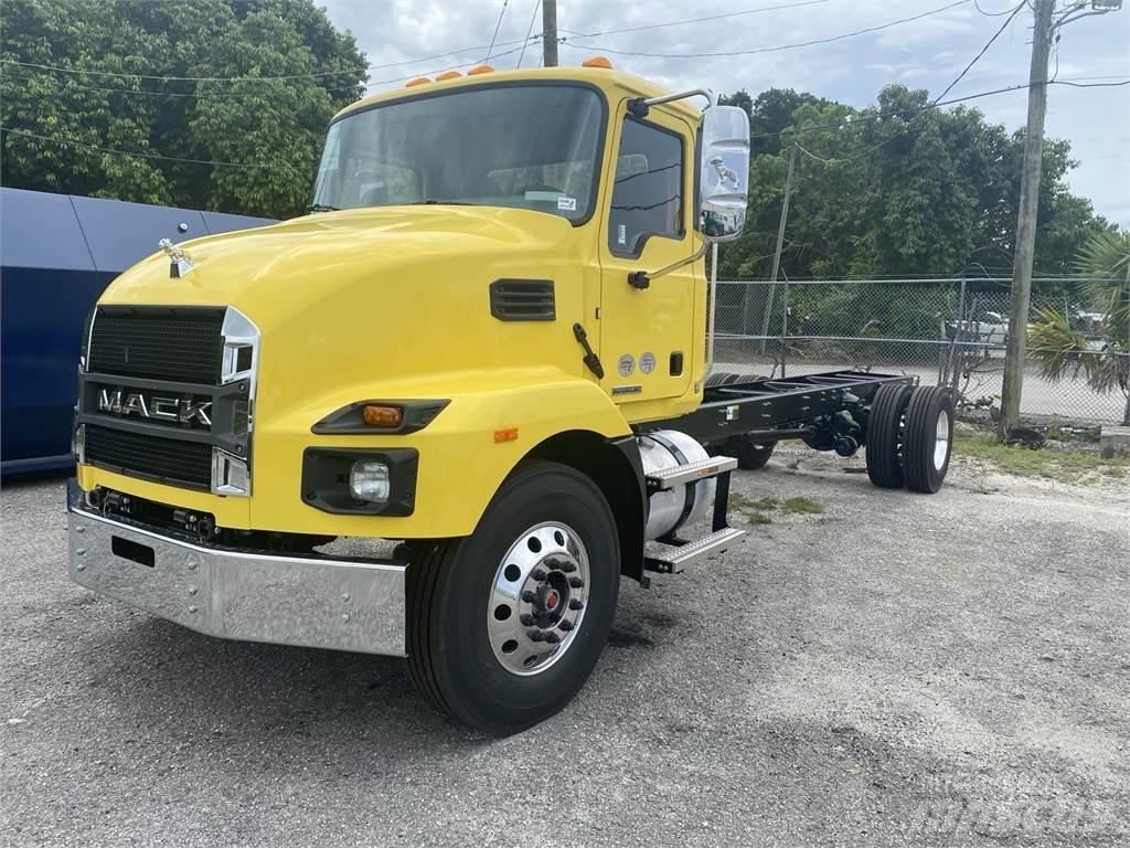 Mack MD7 42R Other