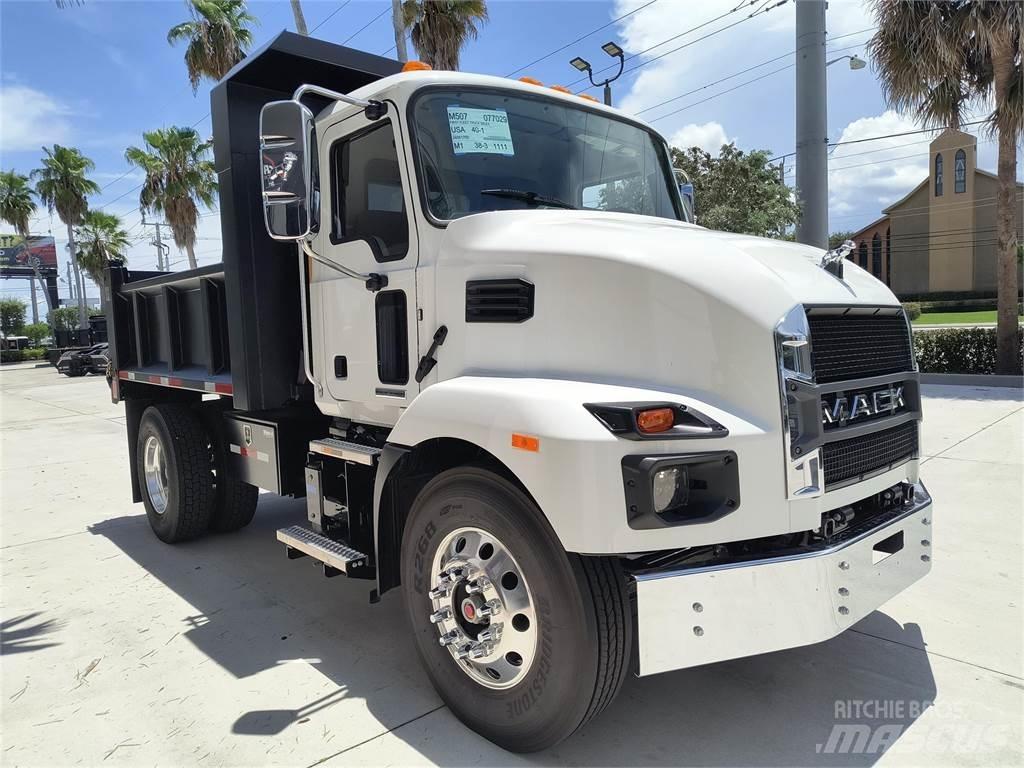 Mack MD7 42R Chassis Cab trucks