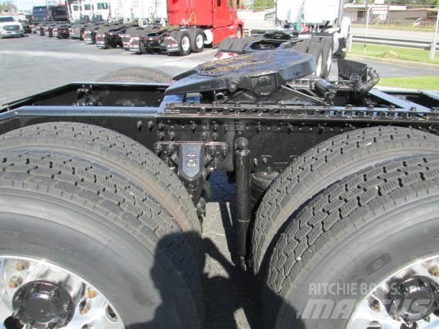 Mack PI64T Prime Movers