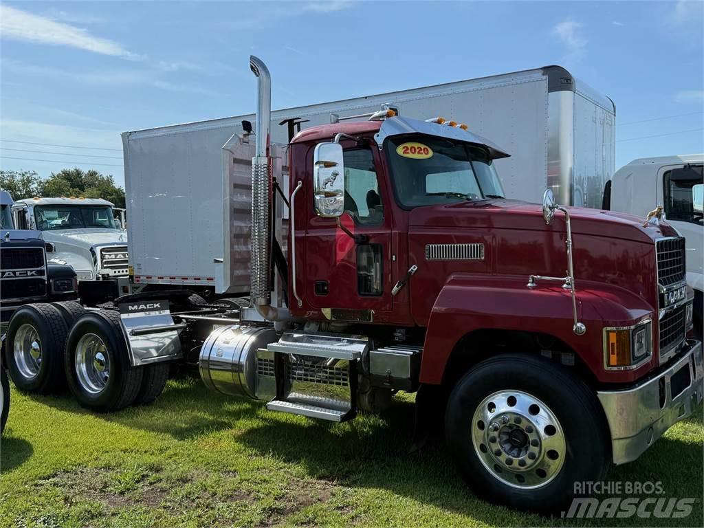 Mack PI64T Prime Movers