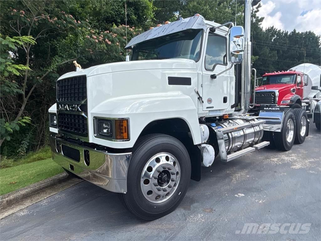 Mack PI64T Prime Movers