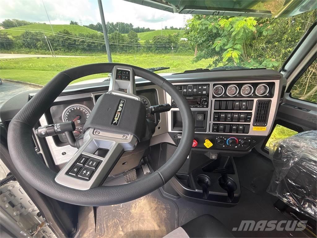 Mack PI64T Prime Movers