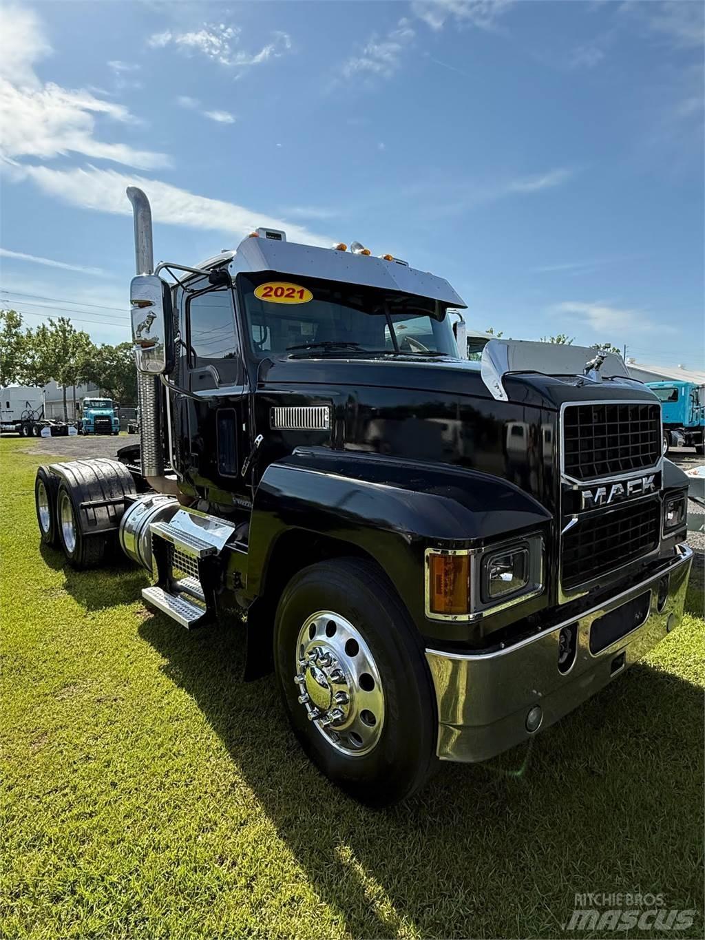 Mack PI64T Prime Movers