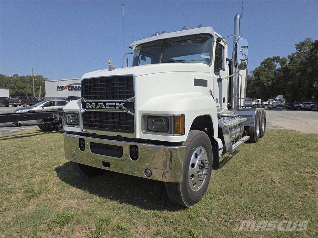 Mack PI64T Prime Movers