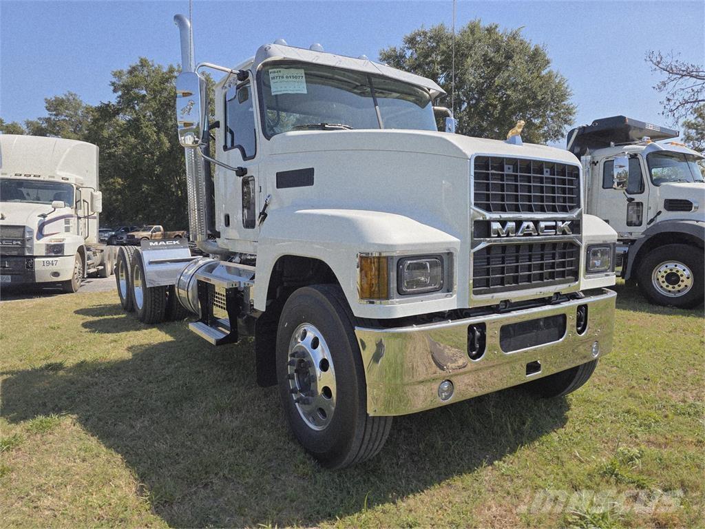 Mack PI64T Prime Movers