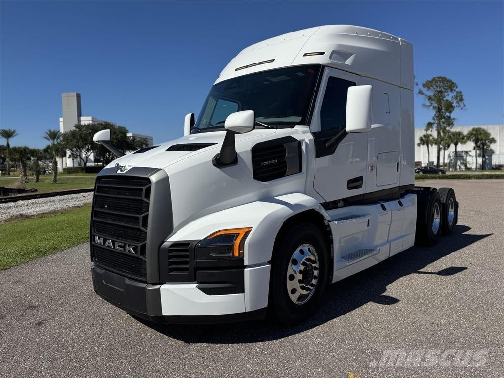 Mack PR64T Prime Movers