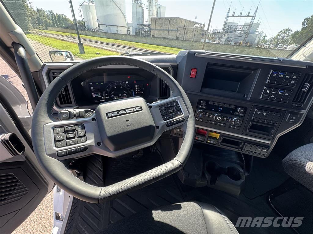 Mack PR64T Prime Movers