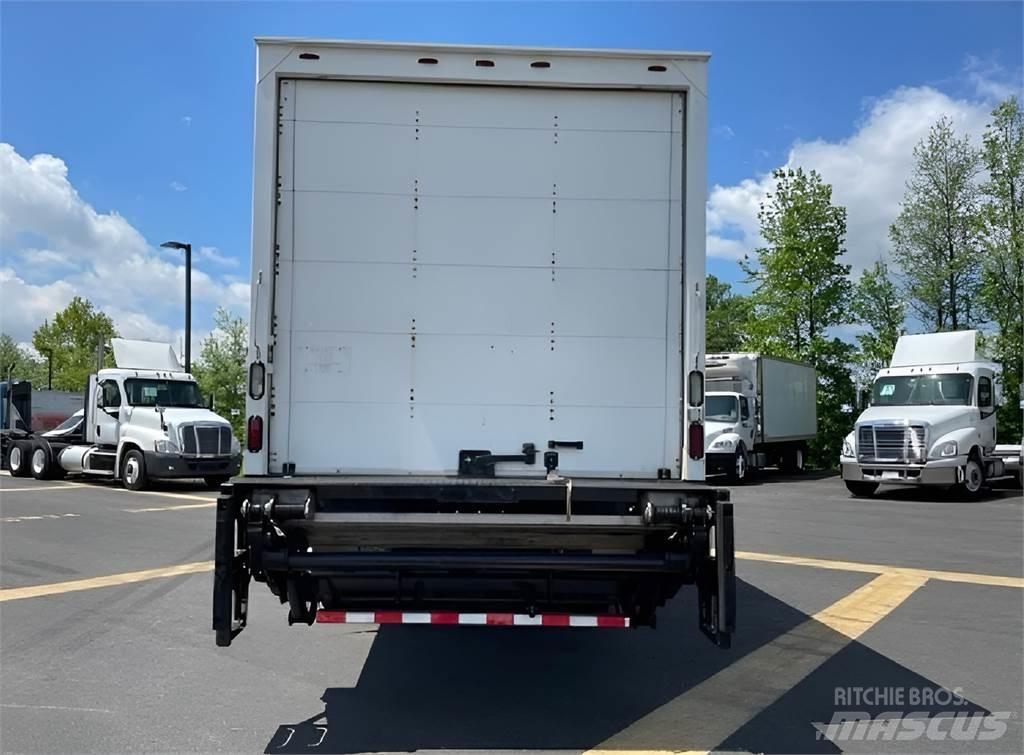 Morgan 24 FOOT Other trucks