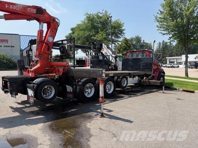 Sterling TRUCK LT9522 Prime Movers
